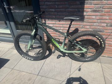 Tweedehands Canyon Dude CF 8 2021 2021 Mountainbike — afbeelding 2 van 6