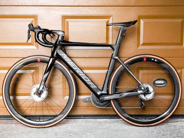 Used Merida Reacto Disc 9000-E 2021 2021 Road & Gravel, Black — image 2 of 24