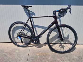 Käytetty Orbea ORCA M20iTEAM 2024 2024 Road & Gravel