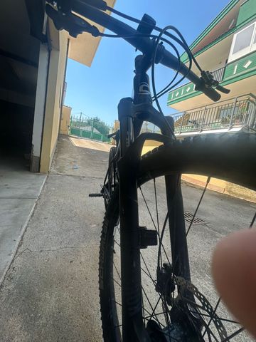 Cannondale F-Si Carbon 5 2019 2019 Mountainbike usato, Nero — immagine 5 di 6