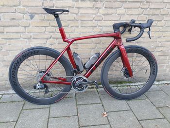 Used Trek Madone SLR 8 AXS Gen 8 2025 2025 Road & Gravel
