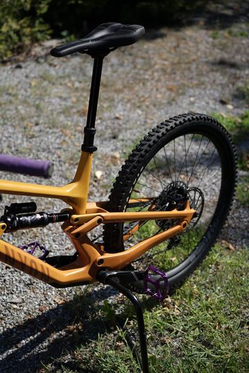 Used Canyon Torque 29 CF 7 2022 2022 Mountainbike, Orange, 29 — image 6 of 22