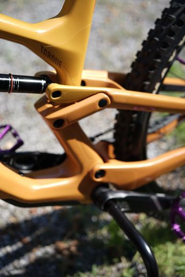 Used Canyon Torque 29 CF 7 2022 2022 Mountainbike, Orange, 29 — image 7 of 22