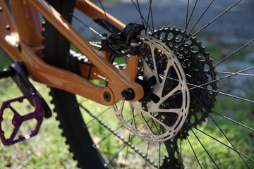 Used Canyon Torque 29 CF 7 2022 2022 Mountainbike, Orange, 29 — image 10 of 22