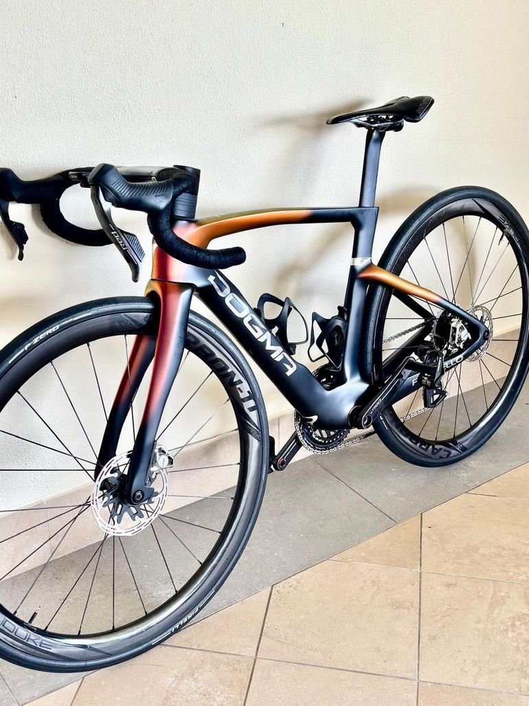 Brugt Pinarello DOGMA F 1K 2025 Frameset 2025 Road & Gravel — billede 4 af 5