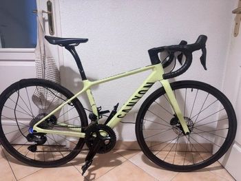 Brugt Canyon Endurace CF SL 8 Di2 2022 2022 Road & Gravel