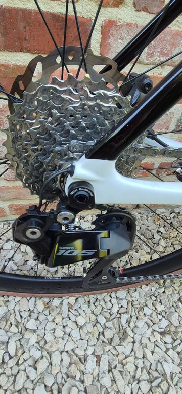 Used Cannondale SuperSix EVO Shimano 105 Di2 2024 Road & Gravel, White — image 4 of 11
