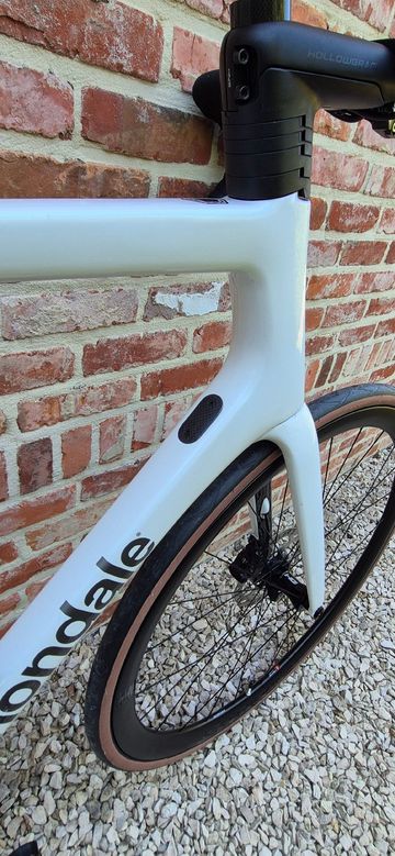 Used Cannondale SuperSix EVO Shimano 105 Di2 2024 Road & Gravel, White — image 6 of 11