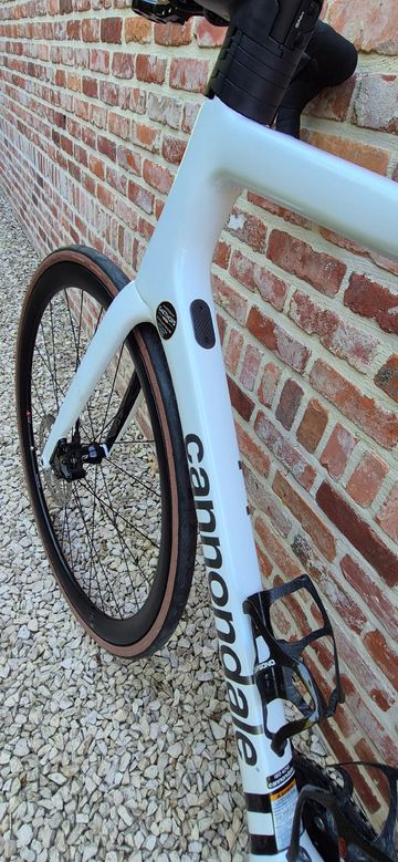 Used Cannondale SuperSix EVO Shimano 105 Di2 2024 Road & Gravel, White — image 10 of 11