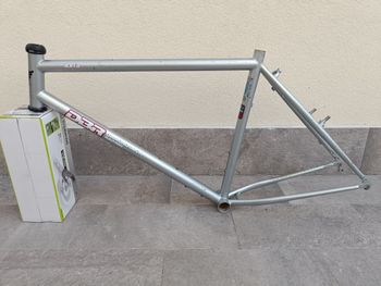 Used Diamondback Axis Frameset 1993 Mountainbike, Light Gray — image 11 of 17