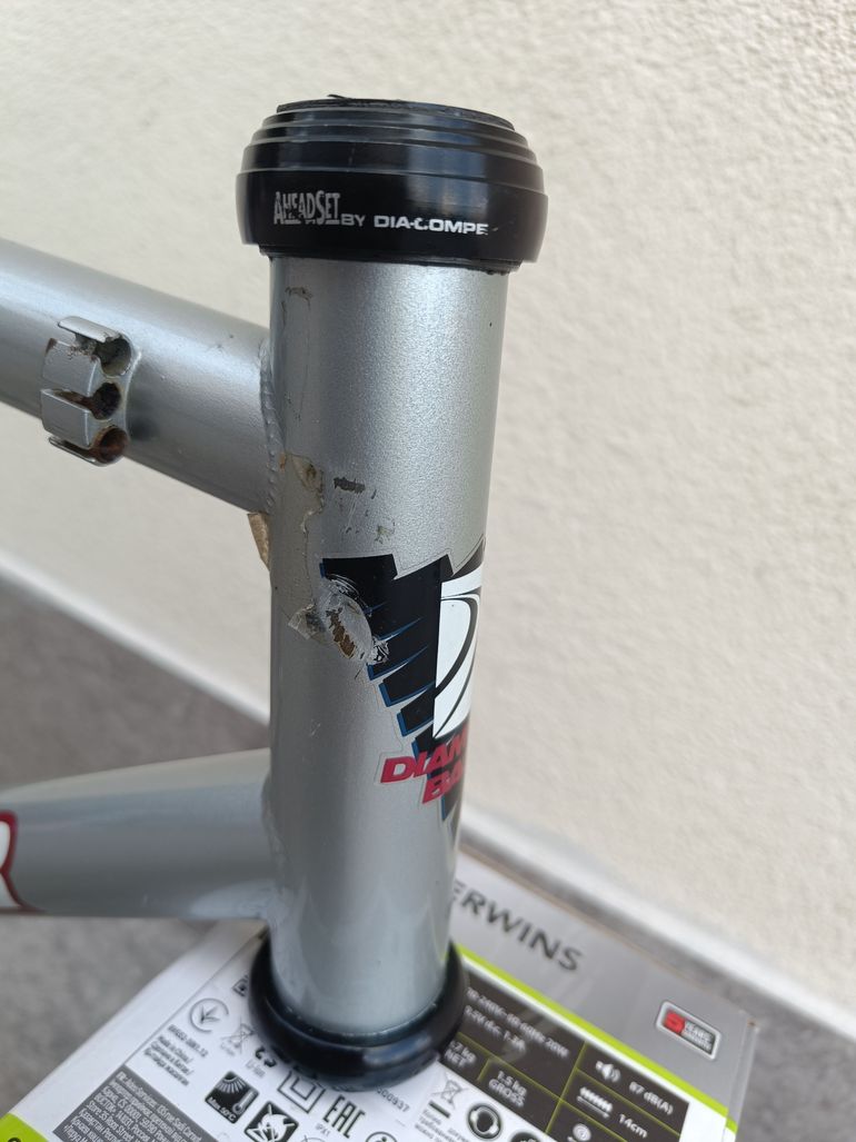 Used Diamondback Axis Frameset 1993 Mountainbike, Light Gray — image 4 of 17