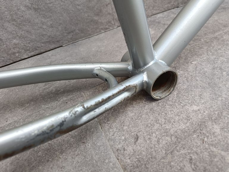 Used Diamondback Axis Frameset 1993 Mountainbike, Light Gray — image 6 of 17