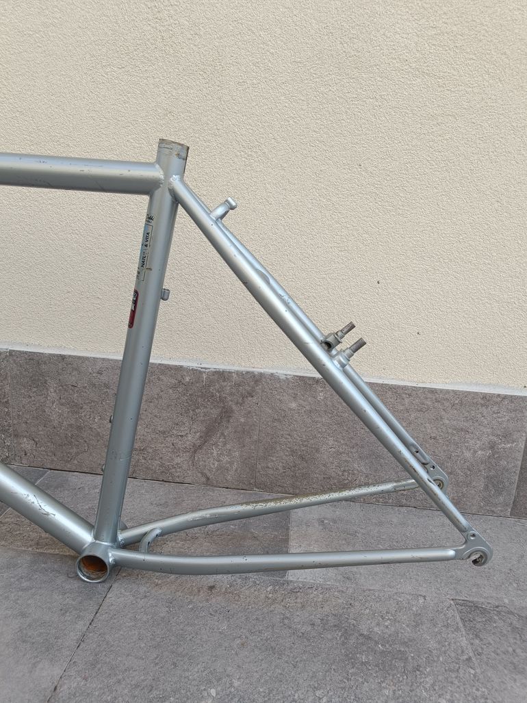 Used Diamondback Axis Frameset 1993 Mountainbike, Light Gray — image 16 of 17