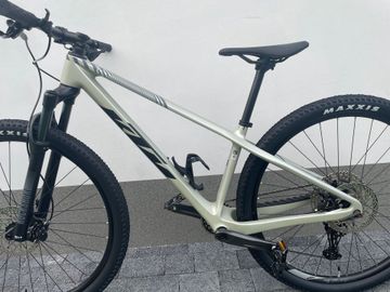 Gebrauchtes KTM MYROON PRO 2025 2025 Mountainbike, Hellgrau, 29 — Bild 9 von 9