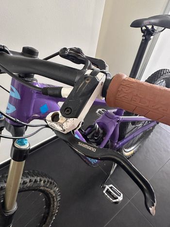Cannondale Jekyll Shimano Deore 2018 Mountainbike usato, Viola — immagine 20 di 20