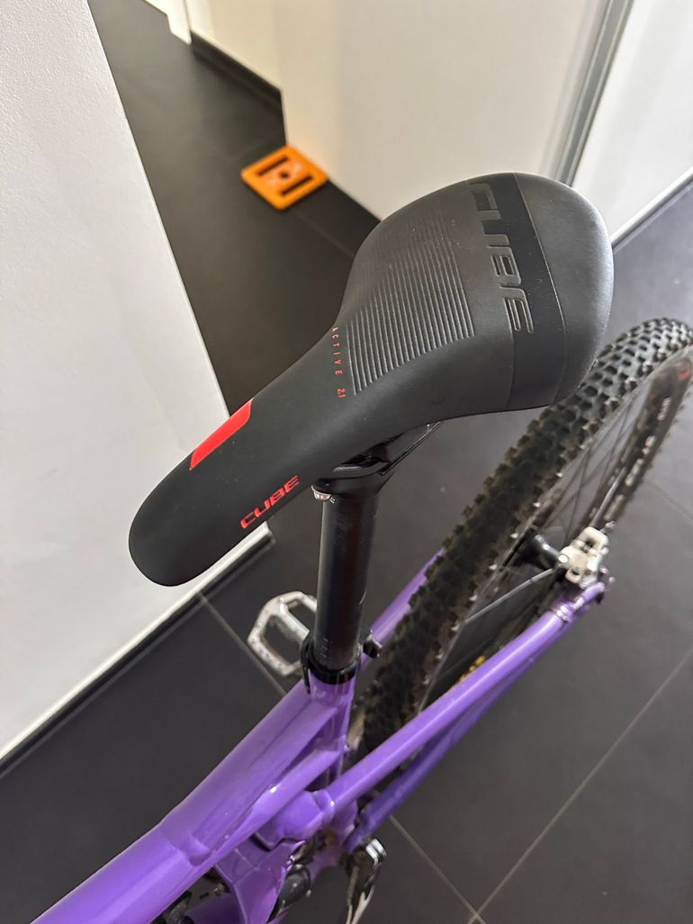 Cannondale Jekyll Shimano Deore 2018 Mountainbike usato, Viola — immagine 16 di 20
