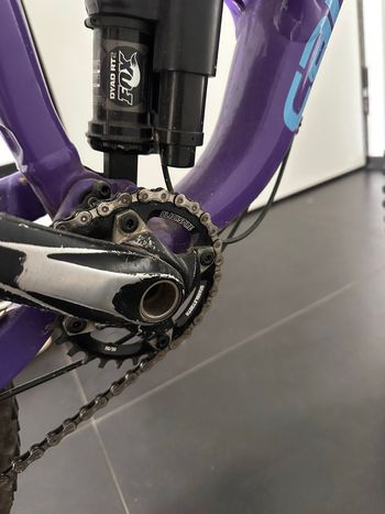 Cannondale Jekyll Shimano Deore 2018 Mountainbike usato, Viola — immagine 11 di 20