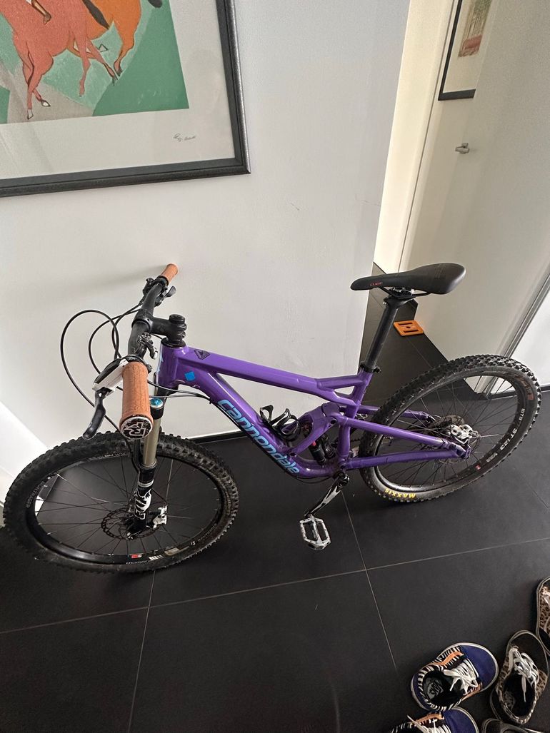Cannondale Jekyll Shimano Deore 2018 Mountainbike usato, Viola — immagine 9 di 20