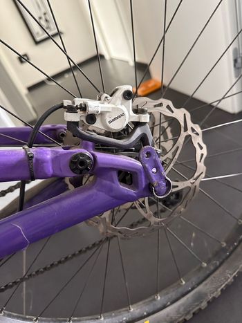 Cannondale Jekyll Shimano Deore 2018 Mountainbike usato, Viola — immagine 13 di 20