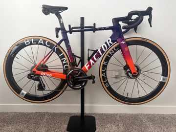 Used Factor Ostro Shimano Dura Ace Di2 2025 Road & Gravel