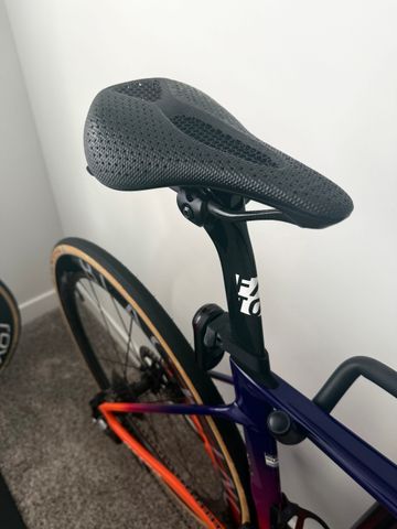 Used Factor Ostro Shimano Dura Ace Di2 2025 Road & Gravel, Purple — image 4 of 4