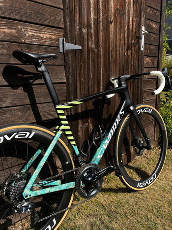 Used Sworks Custom Shimano Dura Ace Di2 2023 Road & Gravel, Black — image 2 of 3