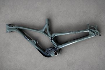 Used Commencal RACE KIT SUPREME Frameset 2022 Mountainbike, Green — image 2 of 3