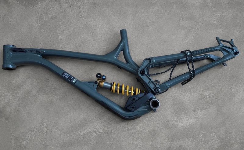 Used Commencal RACE KIT SUPREME Frameset 2022 MTB