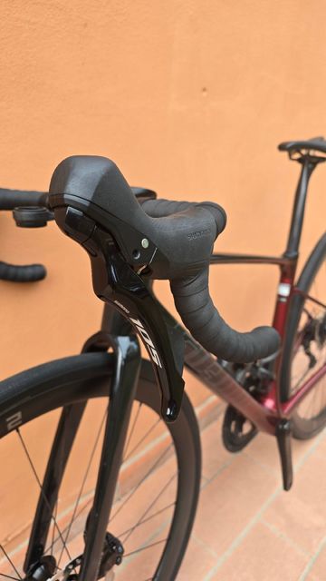 Giant Defy Advanced Pro 2 2024 2024 Road & Gravel d'occasion — image 15 sur 18