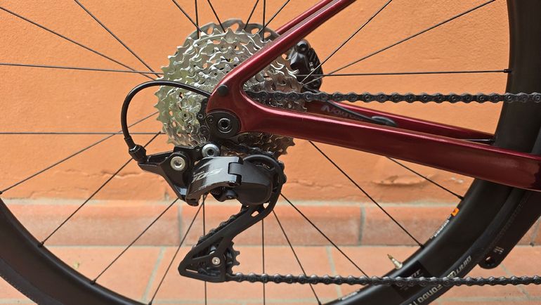 Brugt Giant Defy Advanced Pro 2 2024 2024 Road & Gravel — billede 12 af 18