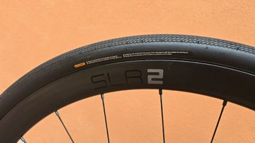 Giant Defy Advanced Pro 2 2024 2024 Road & Gravel d'occasion — image 13 sur 18