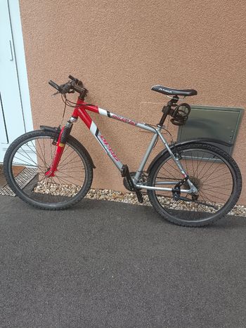 Używany Univega Custom Other Shimano 2014 Mountainbike — zdjęcie 2 z 6