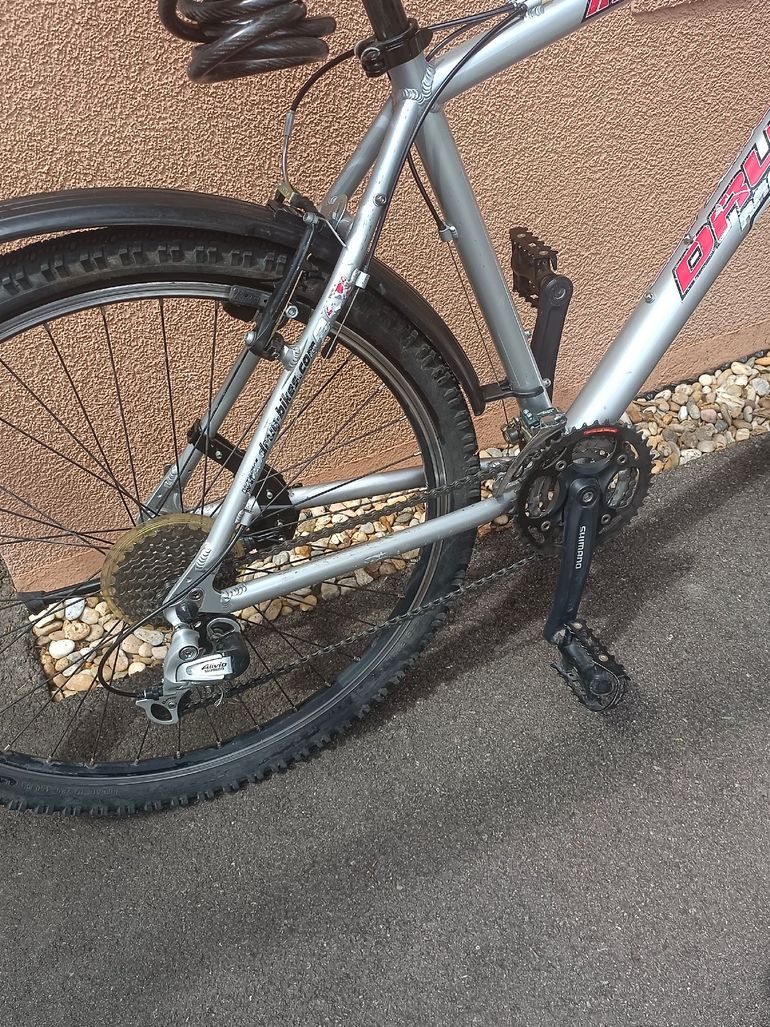 Używany Univega Custom Other Shimano 2014 Mountainbike — zdjęcie 3 z 6