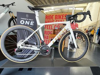 Used Trek Madone SLR 7 AXS 2026 2026 Road & Gravel