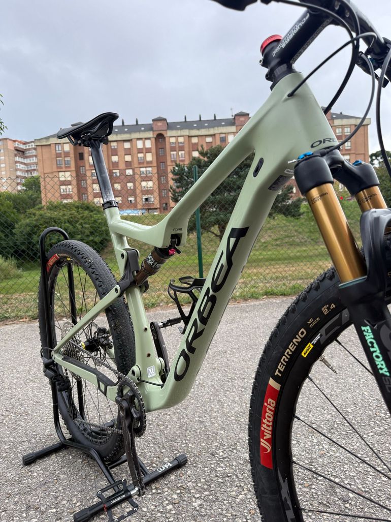 Orbea OIZ M10 2022 2022 Mountainbike usato, Verde — immagine 15 di 17