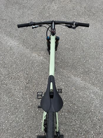 Orbea OIZ M10 2022 2022 Mountainbike usato, Verde — immagine 16 di 17