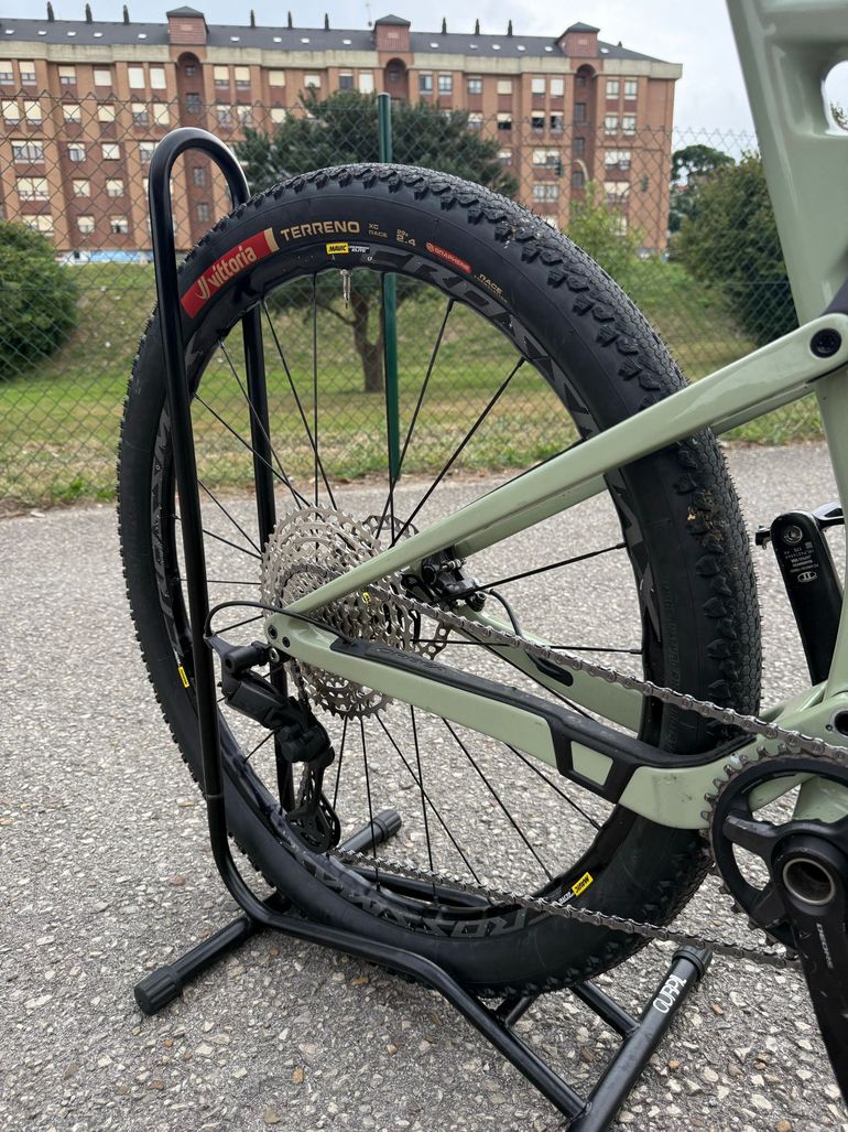 Orbea OIZ M10 2022 2022 Mountainbike usato, Verde — immagine 17 di 17