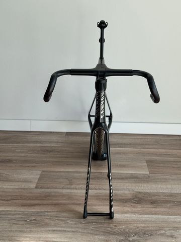 Used Canyon Aeroad CFR Di2 2025 Frameset 2025 Road & Gravel, Black — image 5 of 12