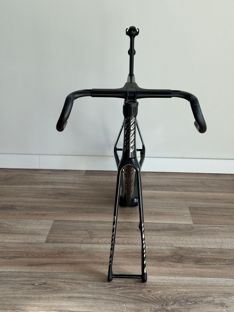 Canyon Aeroad CFR Di2 2025 Frameset 2025 Road & Gravel usato, Nero — immagine 5 di 12