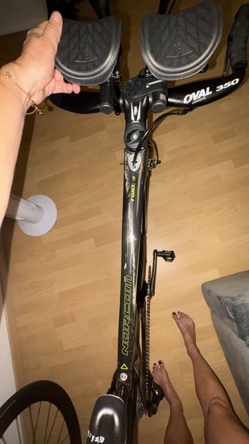 Fuji Norcom Straight 2.3 2018 Frameset 2018 Road & Gravel d'occasion — image 9 sur 10