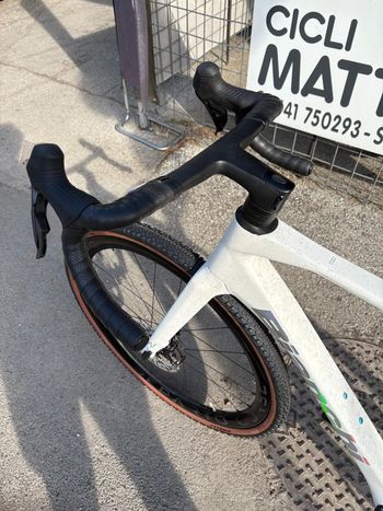Bianchi Impulso RC 2026 2026 Road & Gravel usato, Bianco — immagine 7 di 9