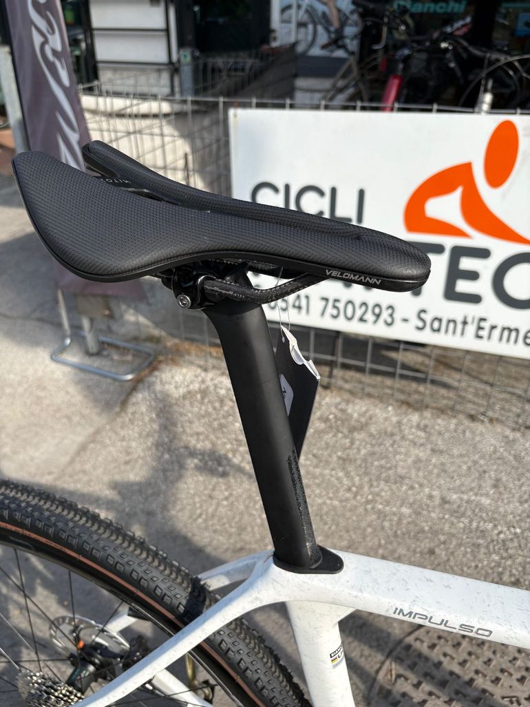 Bianchi Impulso RC 2026 2026 Road & Gravel usato, Bianco — immagine 5 di 9