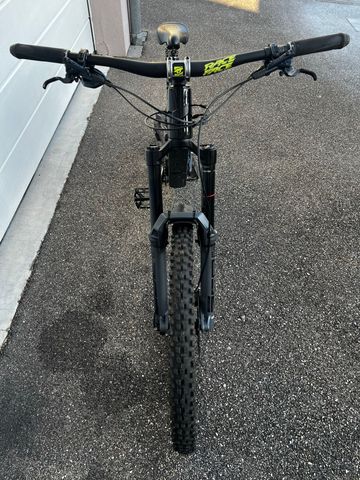 Used Propain Spindrift CF 27.5 Performance 2022 2022 Mountainbike, Black — image 7 of 7