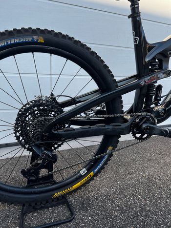 Propain Spindrift CF 27.5 Performance 2022 2022 Mountainbike usato, Nero — immagine 3 di 7