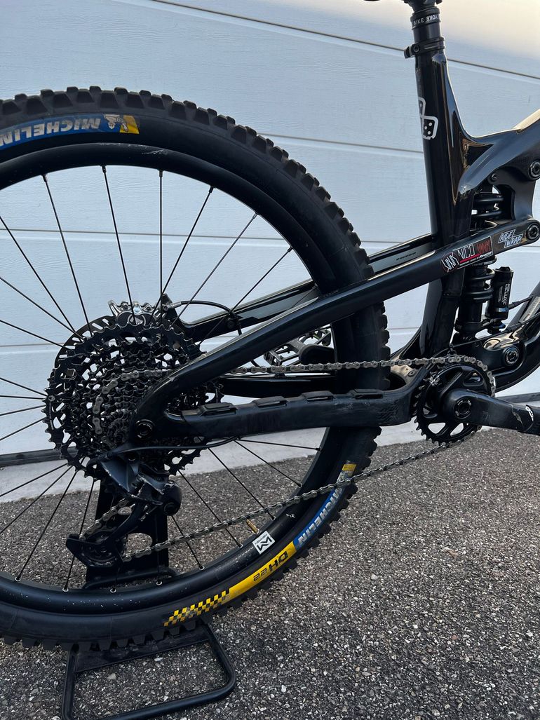 Propain Spindrift CF 27.5 Performance 2022 2022 Mountainbike usato, Nero — immagine 3 di 7