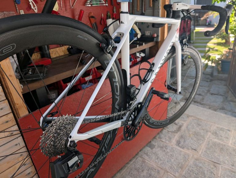 Used Canyon ULTIMATE CF9 SLX WHEELTOP EDS 12v 2017 Road & Gravel, White — image 60 of 61