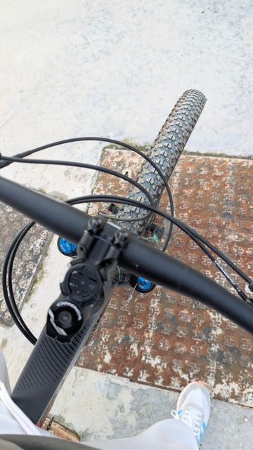 Orbea ALMA M30 2018 2018 Mountainbike de segunda mano, Negro — imagen 3 de 5