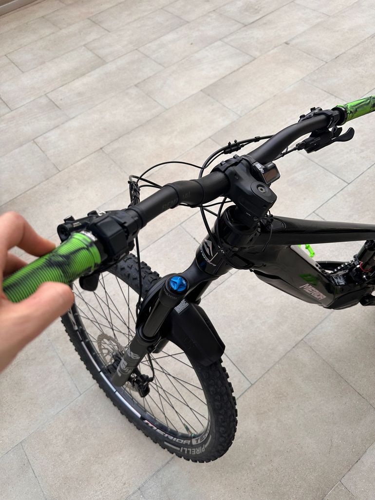 Brugt Merida eONE-FORTY 400 2022 2022 Mountainbike — billede 5 af 8