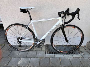 Canyon Ultimate Shimano Ultegra 2016 Road & Gravel usato, Bianco — immagine 1 di 9