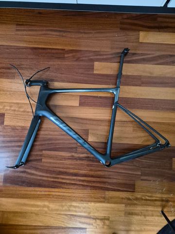Used Giant Defy Advanced Pro 0 2022 Frameset 2022 Road & Gravel, Black — image 2 of 5